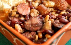 Flavorful Portuguese Beans with Chouriço Recipe