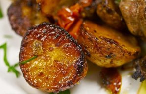 Crispy Portuguese Roasted Potatoes Recipe