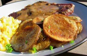 Delicious Fried Potato Rounds with Parsley Recipe