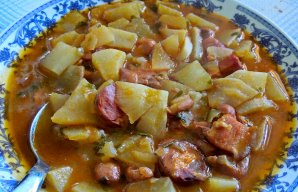 Portuguese Beans with Turnip Soup