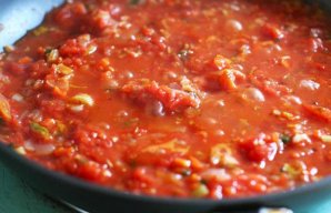 Rich and Tasty Homemade Tomato Sauce Recipe