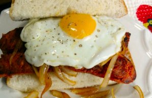 Portuguese Chouriço and Onion Sandwich