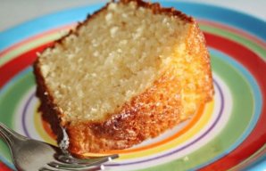 A Delicious Yogurt and Coconut Cake