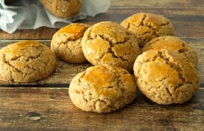 Portuguese Cinnamon and Lemon Cookies