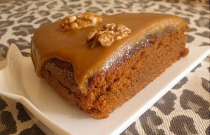 Caramel & Walnut Cake