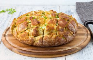 Portuguese Style Garlic and Cheese Bread