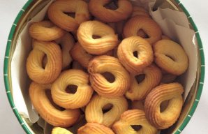 Portuguese Simple Lemon Biscuits