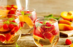 Portuguese Champagne Sangria