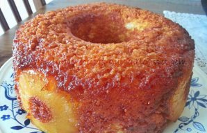 Pineapple and Greek Yogurt Cake