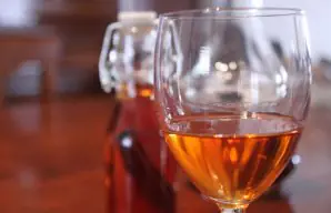 Delicious Portuguese Cinnamon Liqueur Recipe