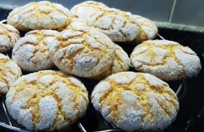 Portuguese Lemon Cookies (Broinhas)