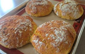 Julie's Delicious Portuguese Corn Bread Recipe