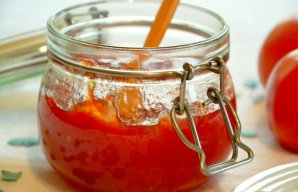 Portuguese Tomato Jam (Doce de Tomate)