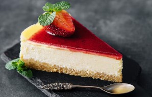 Creamy and Delicious Strawberry Cheesecake