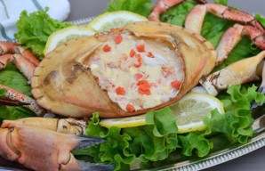 Delicious and Easy Portuguese Stuffed Crab Recipe