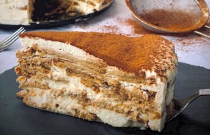 Creamy Portuguese Maria Biscuits Cake Recipe