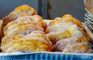 What are Malassadas (Portuguese Donuts)?