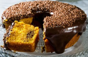 Yum Carrot Cake with Chocolate Frosting Recipe