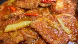 Nancy's Veal Cutlets with Tomato Sauce