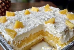 Delicious Pineapple and Coconut Cake Recipe