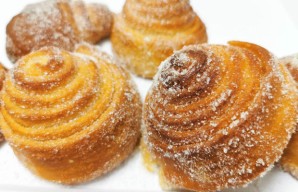 Delicious and Flaky Alentejo Puff Pastries Recipe