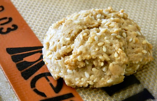 Portuguese Port & Sesame Biscuits