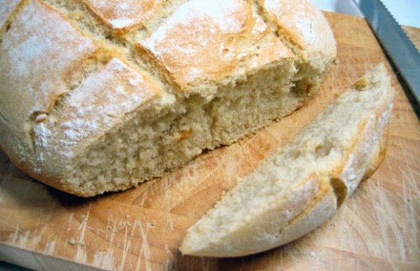 Portuguese Pyrex Bread