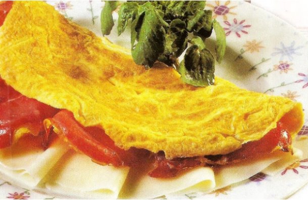 Portuguese Ham & Cheese Omelette