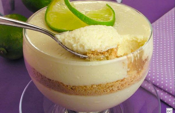 Portuguese Simple Lime Mousse