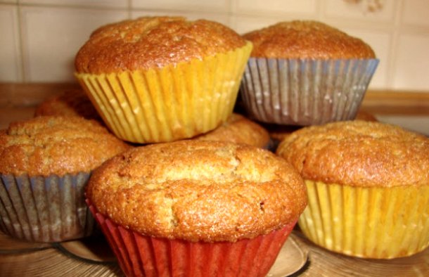 Portuguese Cinnamon Cupcakes