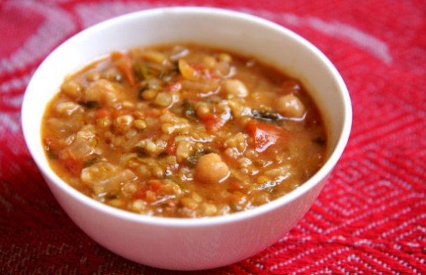 Portuguese Lentil & Chickpea Soup