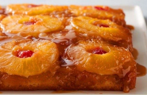 Moist Pineapple Cake