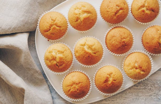 Portuguese Butter Cupcakes