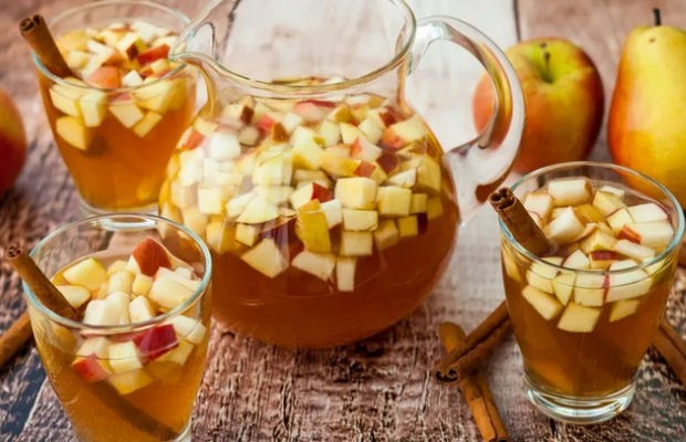 Portuguese White Wine Sangria